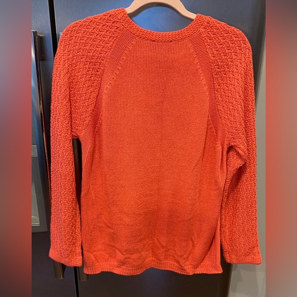 Jones New York Signature sweater in a coral color size XL - Picture 2 of 3